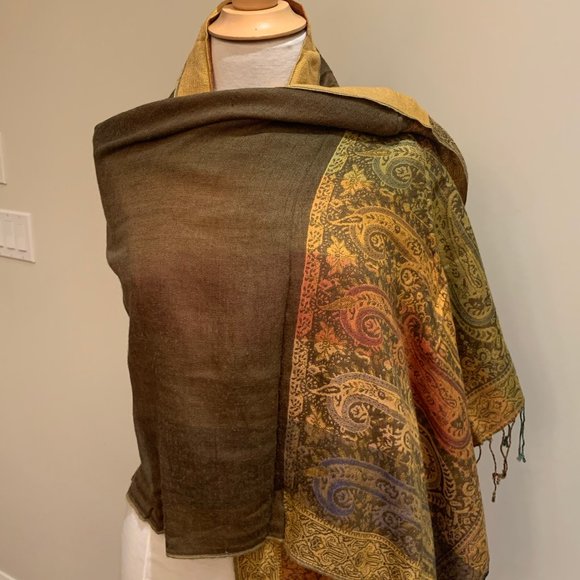 Pashmina Scarf / Skirt, convertible with zipper - Picture 2 of 3